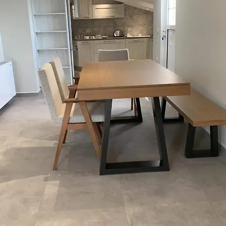 아파트 Moulinos Loft 스보로나타