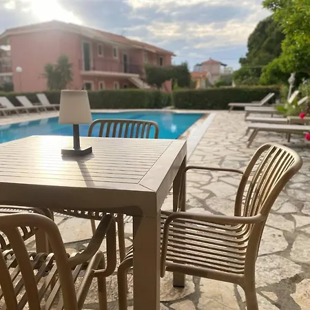 Moulinos Loft סבורונטה