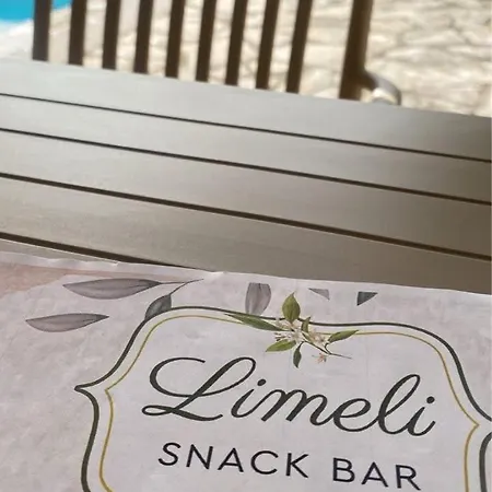 Moulinos Loft Lägenhet